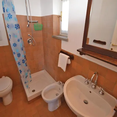 Casciano 5 Apartment *